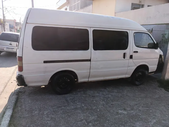 Jinbei Topic Furgao L 2.2 8V/ 2.0 16V 4P 2012