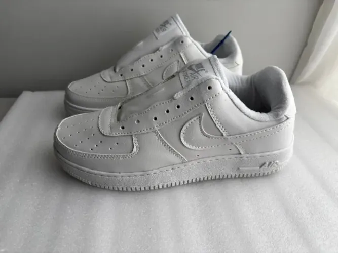 Nike Air Force Branco - Tamanho 41 - NOVO