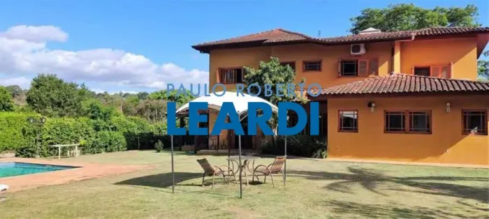 CASA EM CONDOMÍNIO - ALGARVE - SP