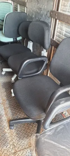 Cadeiras de escritório giratória