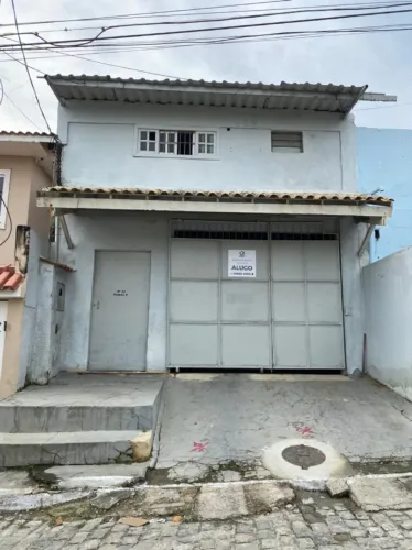 Galpão no Altp dos Cajueiros com 200 m2 para Locação .