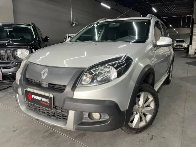 Renault Stepway Intense Flex 1.6 16V Aut. 2014