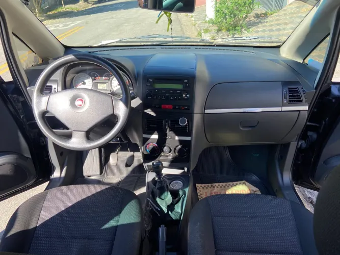 Fiat Idea ELX 1.8 MPI Flex 8V 5P 2010