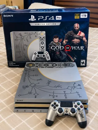 Ps4 pro ediçao especial God Of War! Desbloqueado