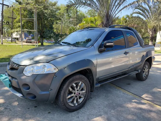 Fiat Strada Adventure1.8/ 1.8 Locker Flex CD 2013