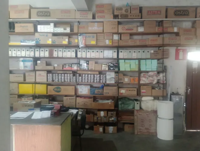 Depósito de materiais para construção.excelente