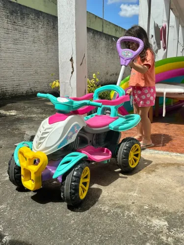 Carrinho de brinquedo