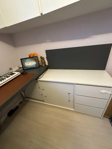 Mesa escritório MDF em L - planejada