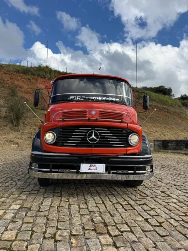 MB 1113 TOCO NA CARROCERIA