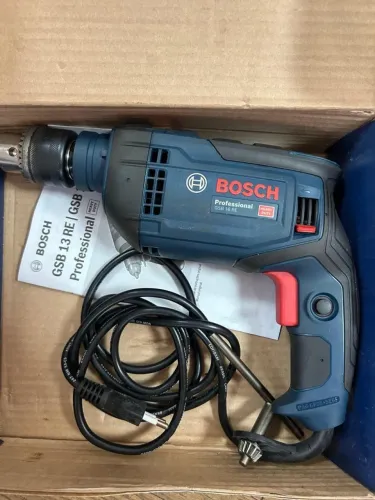Furadeira Bosch GSB 16 RE 220V - Nova na Caixa!