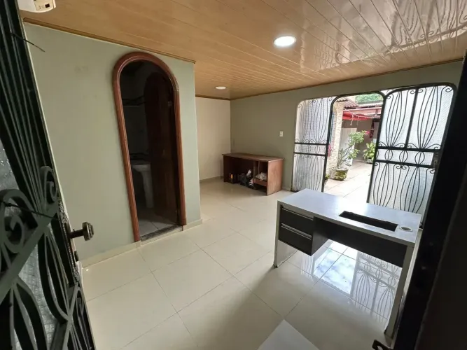 Casa Ampla Conjunto Ajuricaba / 04 Qts (02 Suites) Escritório amplo