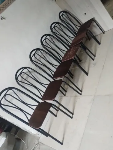 ENTREGO, conjunto de 6 cadeiras de aço pretas