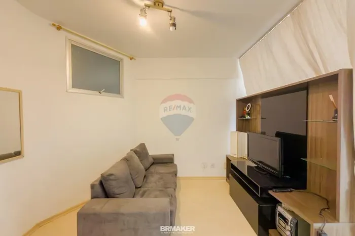 REMAX venda Apto / Kitnet com quarto/sala, cozinha, banheiro e Lavanderia - R$ 169.500,00 