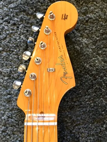 Guitarra Fender American Vintage 57'