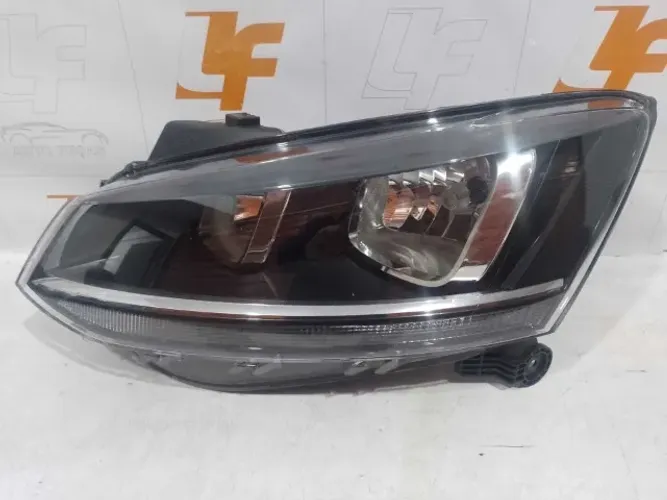 Farol Esquerdo Volkswagen Fox 2015 A 2021 Spacefox 2015 A 19 (Usado) - 13946