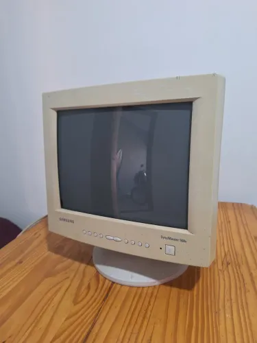 Monitor Tubo CRT Samsung 550v