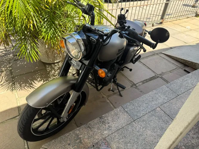 Royal Enfield Classic Dark 350cc ABS 2023
