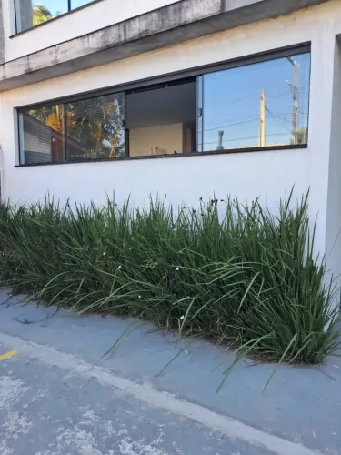 Apartamento tipo Studio com 2 vagas de garagem no Campeche Florianópolis SC