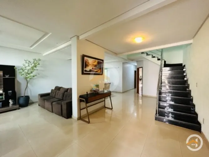 Casa no Jardim America com 3 suites plenas