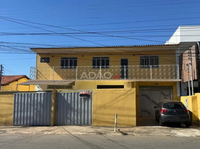 Vendo casa no Jardim Brasil - Goiânia
