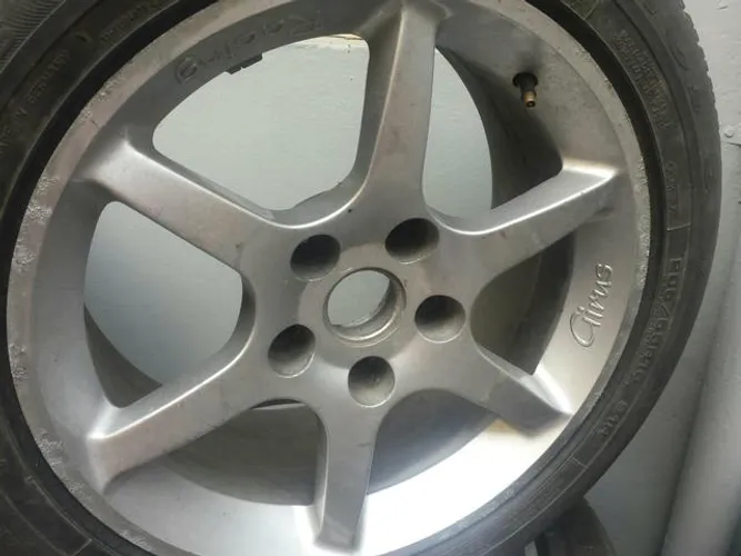 Roda aro 16 Girus GR320 Prata Taluda Retro GM Opala 5X114 