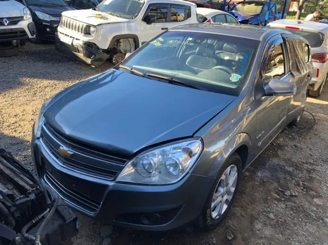 Vectra Sedan Elegance 2.0 8v Manual vendido em peças