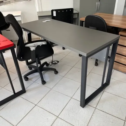 Mesa grande 1,40m várias cores