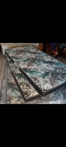 Colchão D20 com espessura de 12 cm