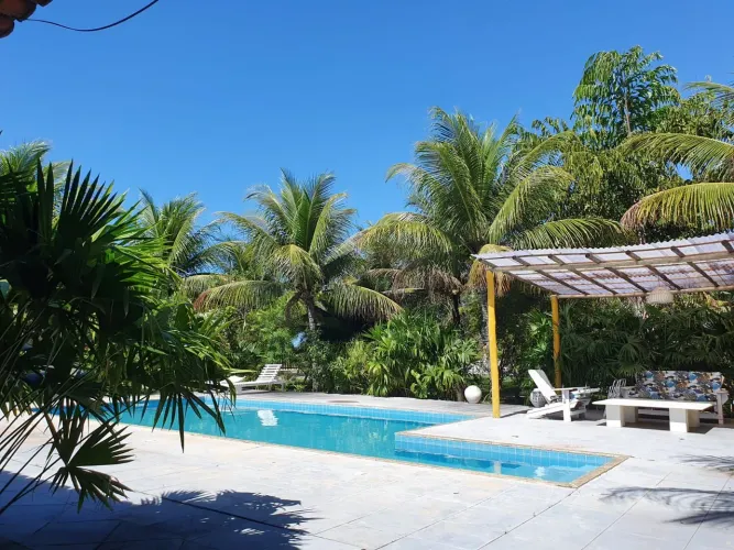 Pousada com 18 suítes em paraíso tropical