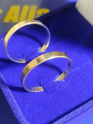 Alianças Noivado Casamento Ouro 18 Kilates 3.00 Gramas 2.6 mm Maciça