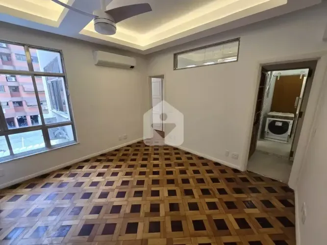 Apartamento Reformado para venda com 2 quartos, 67m² - Leblon - Rio de Janeiro/RJ