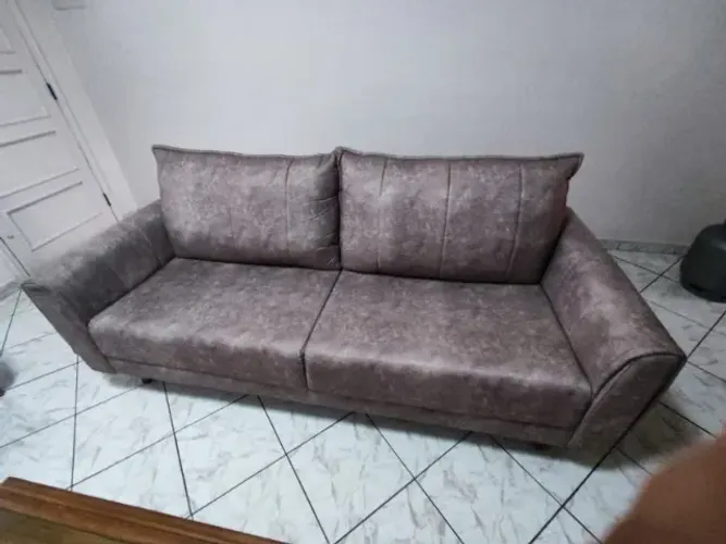 Sofá três lugares Modelo Liv art 