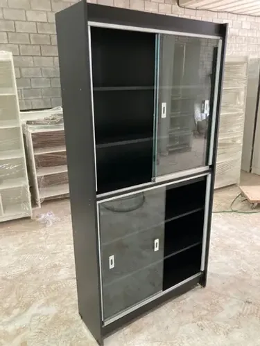 PRATELEIRA C/ PORTAS DE VIDRO PRETA MDF
