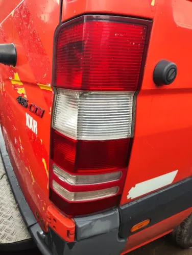 Lanterna Traseira Lado Direito Mercedes Sprinter 415 2012/2016 LD