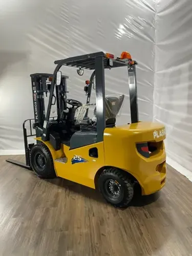 Locação de empilhadeira 2,5 toneladas/diesel