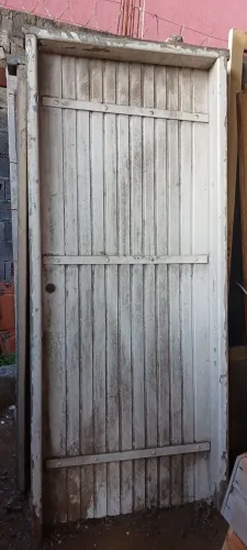 Porta mexicana antiga madeira de lei resistente com barras de aço maciças /// R$1200,00 