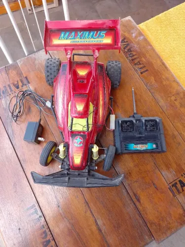Maximus Da Estrela . Carro controle remoto 