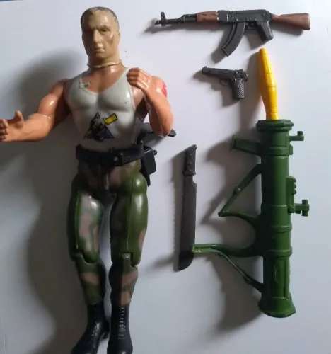 Boneco Ravoc - coleção Rambo 