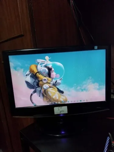 Monitor samsung syncmaster 633nw, 15,6 polegadas, acompanha cabo VGA e da fonte