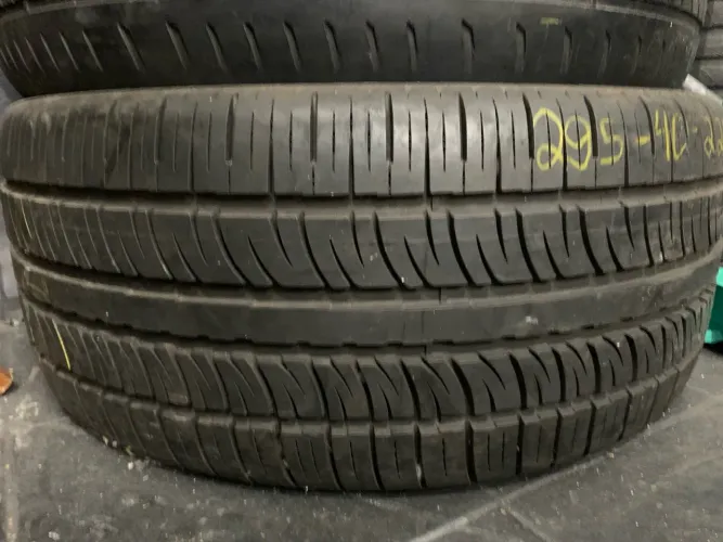 Pneu 295/40/22 por 500$ peça única Pirelli seminovo instalado