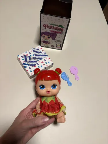 Boneca com cheirinho de Morango Nova
