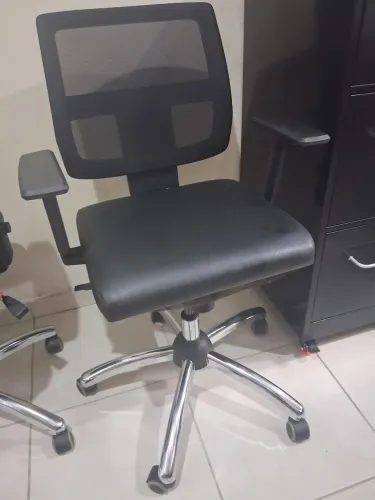 Cadeira giratória de escritório