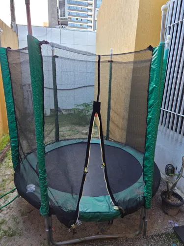 Cama Elástica Infantil com Rede de Proteção