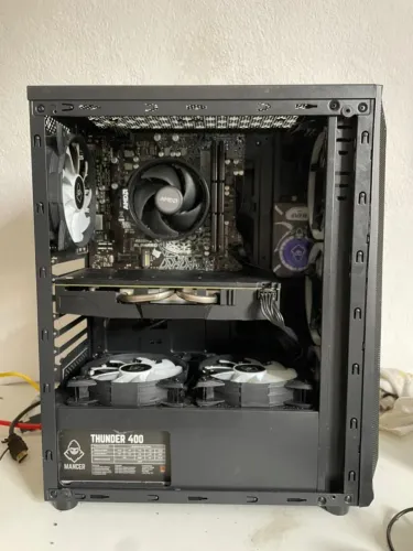 PC GAMER RYZEN 5 4600G RX580