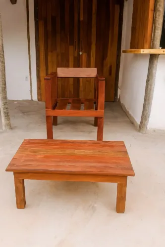 Mesa centro em Ipê de demolição 