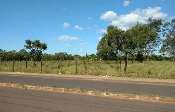 Área para alugar, Morumbi - Uberlândia/MG - Rotina Imobiliária