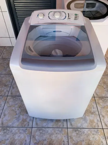 Máquina de Lavar Roupa Electrolux 12kg