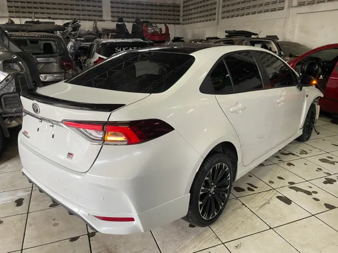 Sucata Toyota corolla gr-s 2023