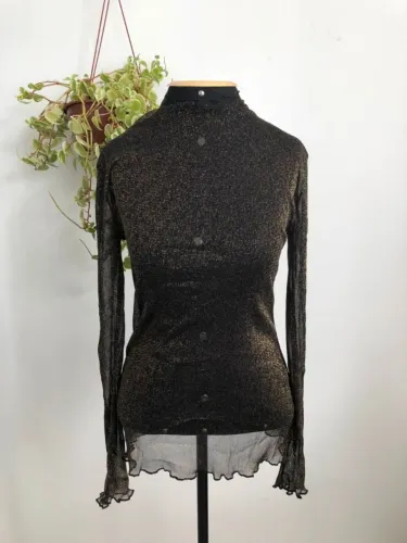 Blusa lurex preta e dourada