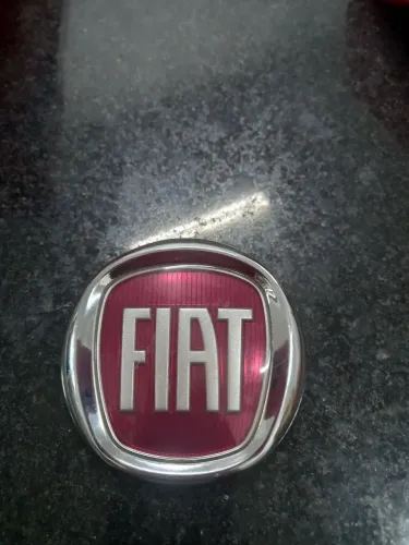 Emblema grade dianteira fiat